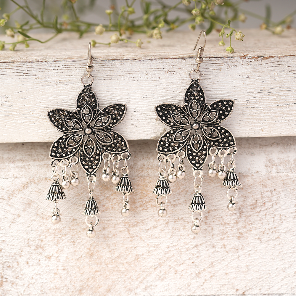 Gul- Silver Brass Pearl dangler earrings