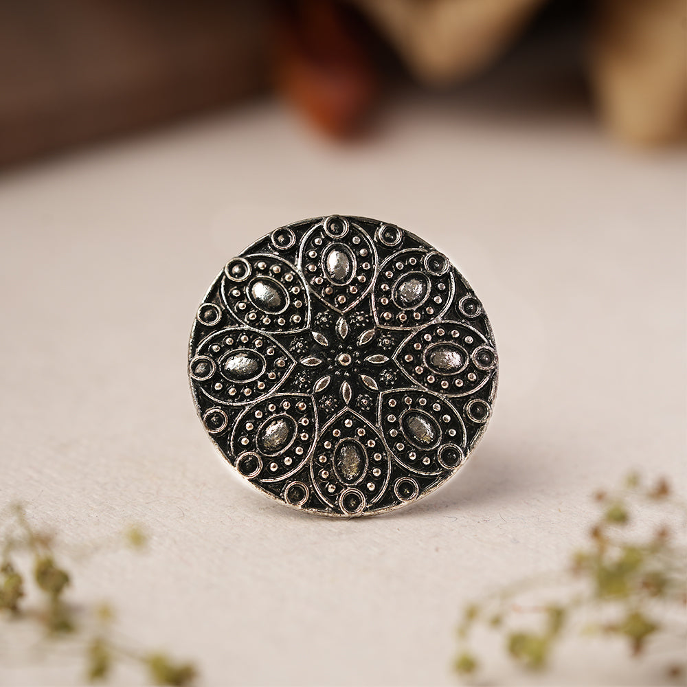 Nayika- Silver oxidised ring