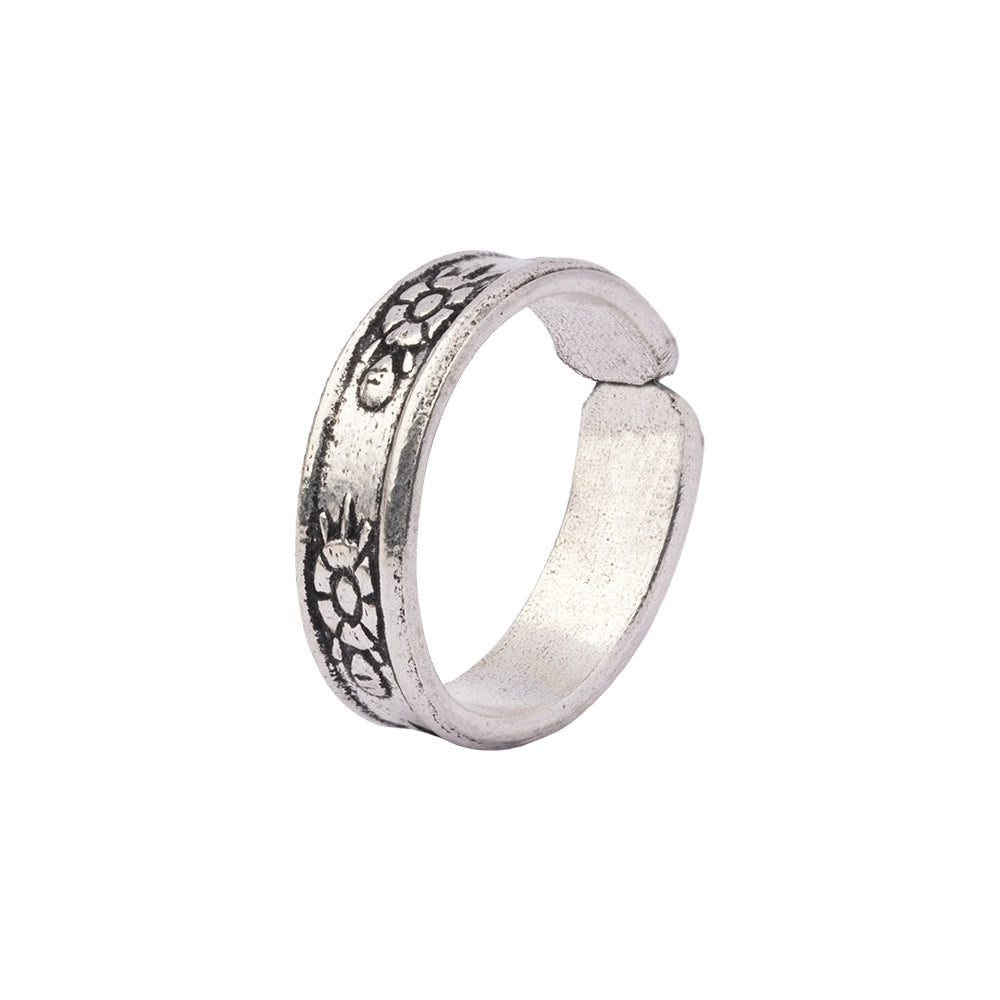 Ruhani- Silver Brass Oxidised Toe Ring