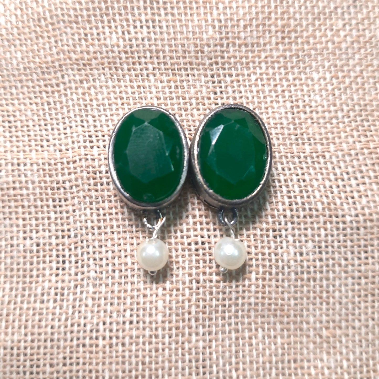 Boond- Silver Brass Stone Studded stud earrings(Green)