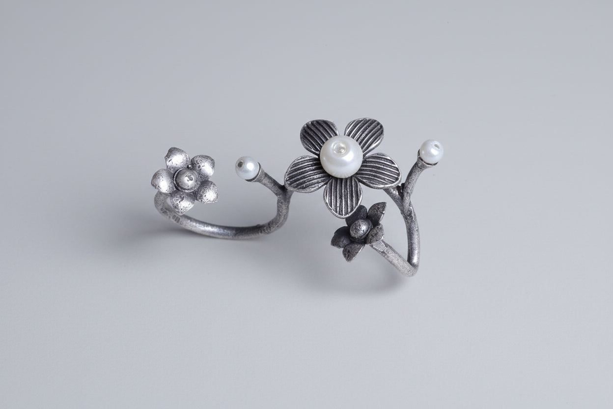 Ira- Silver oxidised ring