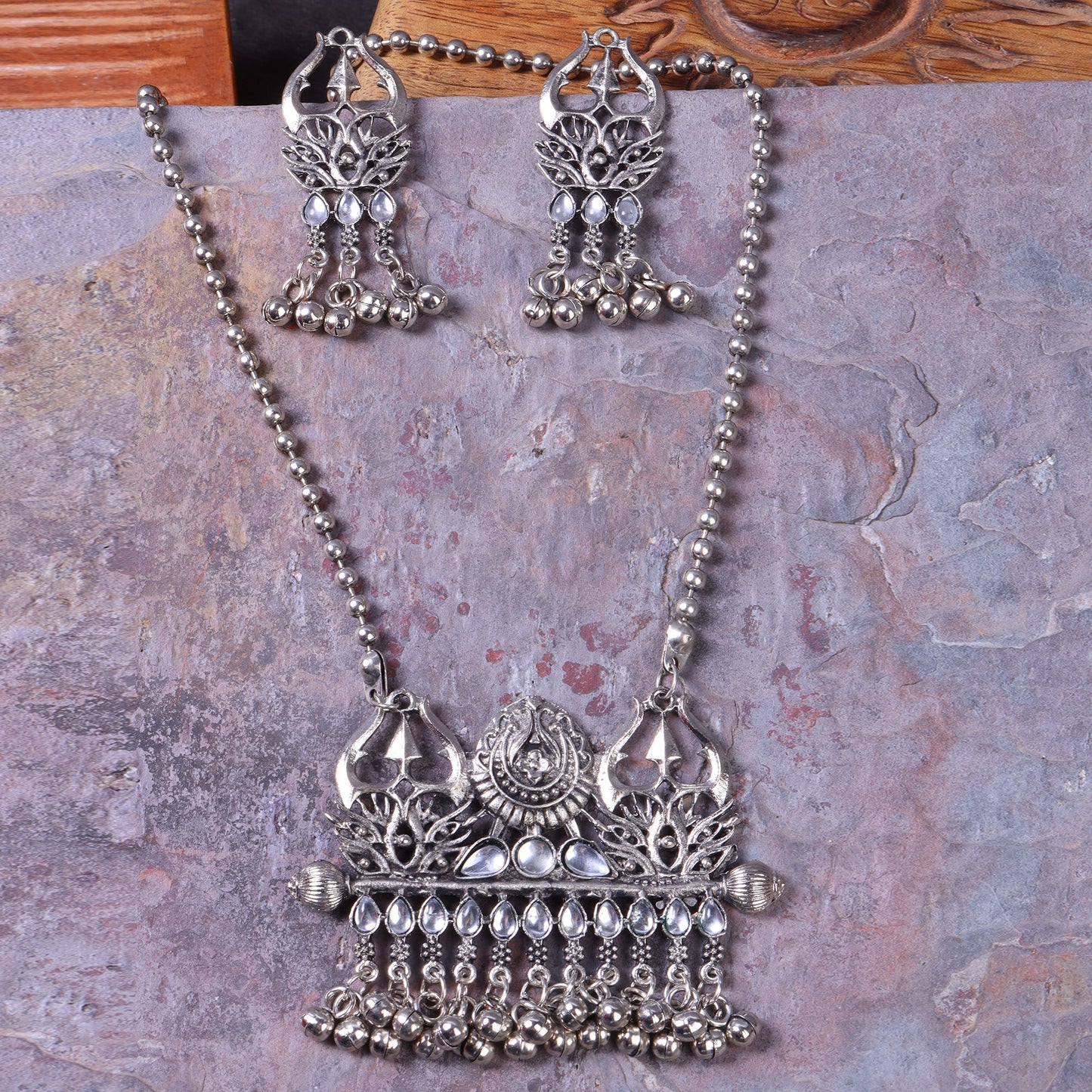 Yashasvi- Beautiful Brass Oxidised Neckpiece set