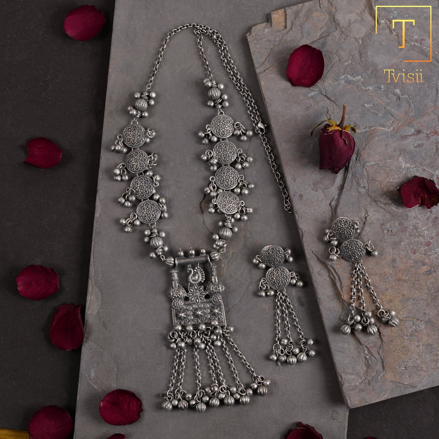 Rudrangi- Silver Toned Brass Necklace Set