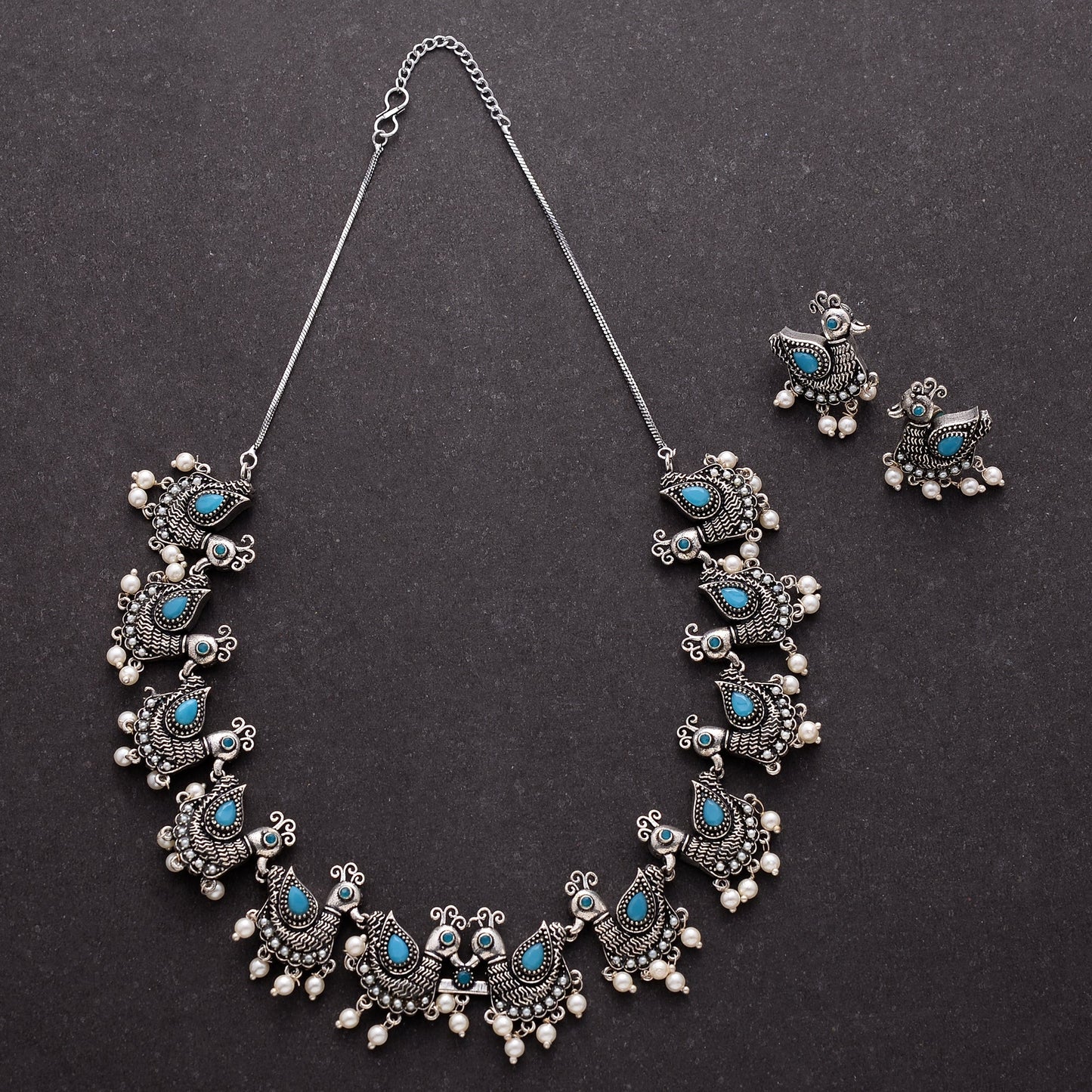 Shobhita- Silver toned brass Necklace Set