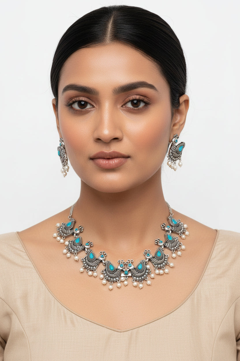 Shobhita – Silver-Toned Brass Necklace Set