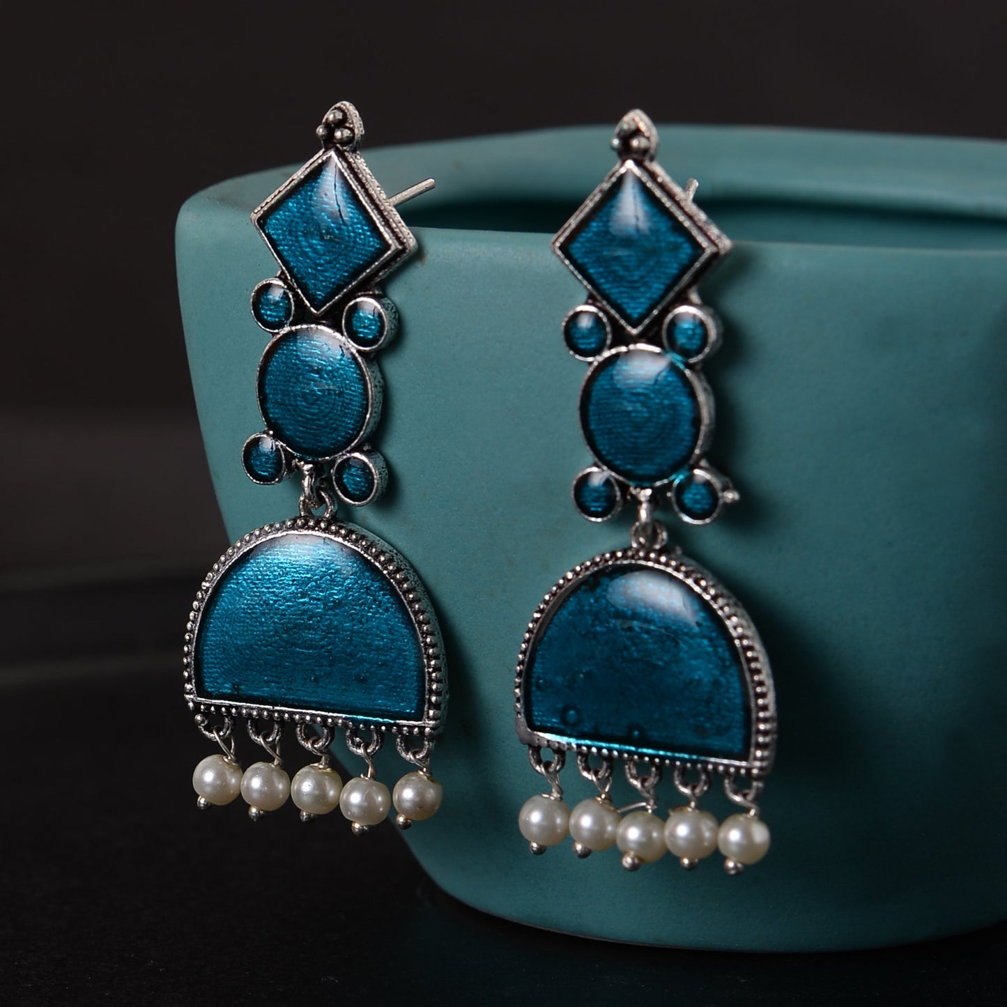 Aakar- Silver Brass stone studded dangler earrungs (Blue)