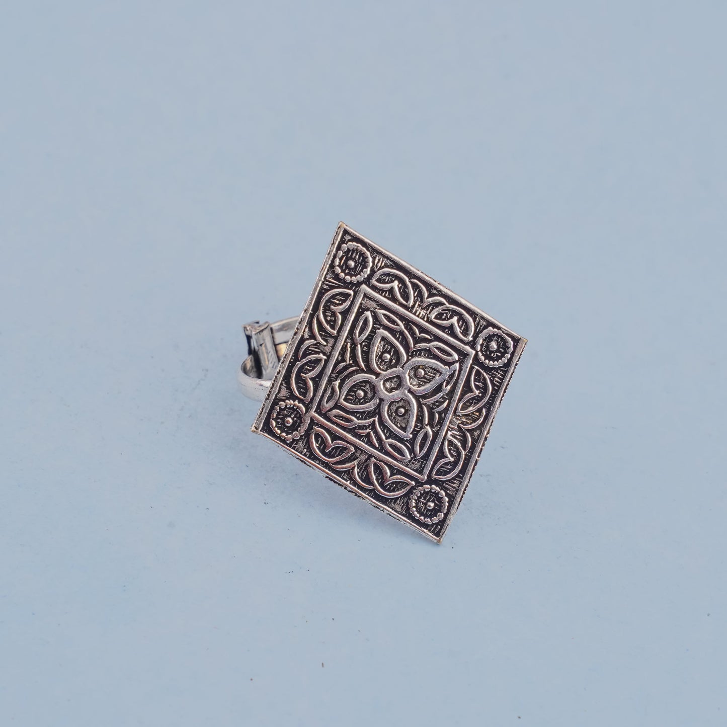 Pratyush- Silver oxidised ring