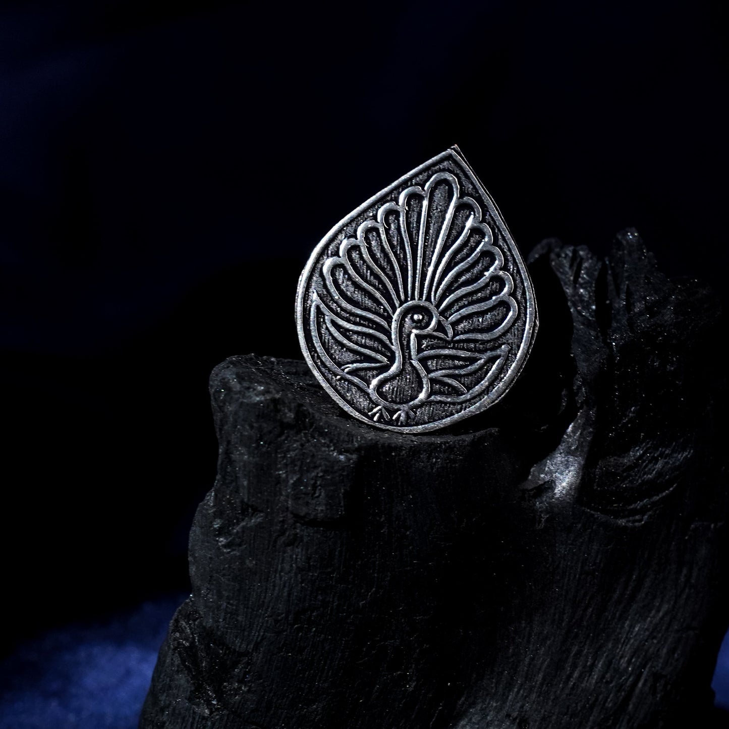 Manohar- Silver oxidised ring