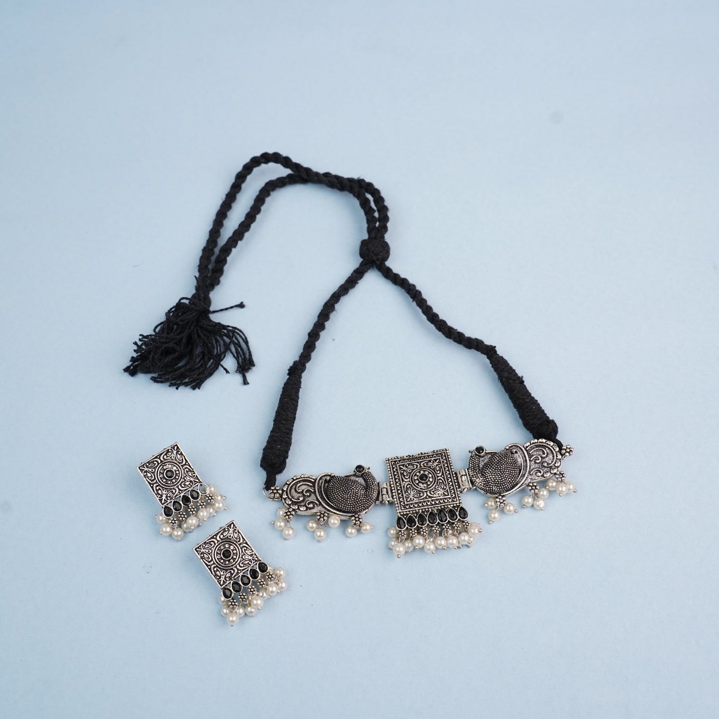 Rasika- Oxidised neckpiece with Earrings (Red)