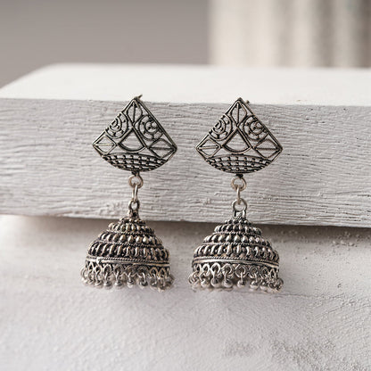 Leher- Silver Brass Pearl jhumka earrings