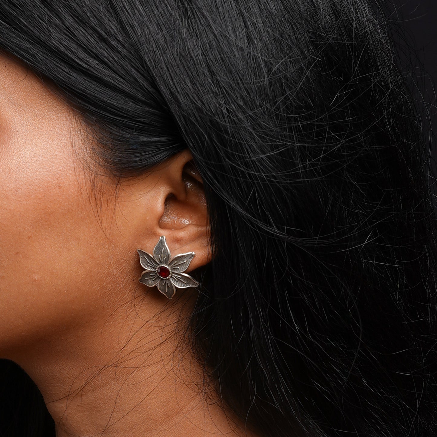 Juhi- Silver Brass Stone-Studded Stud Earrings(Red)
