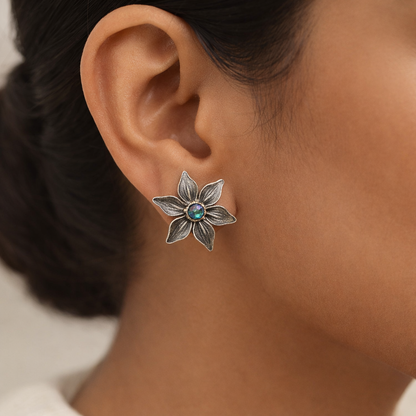 Juhi- Silver Brass Stone-Studded Stud Earrings(Blue)