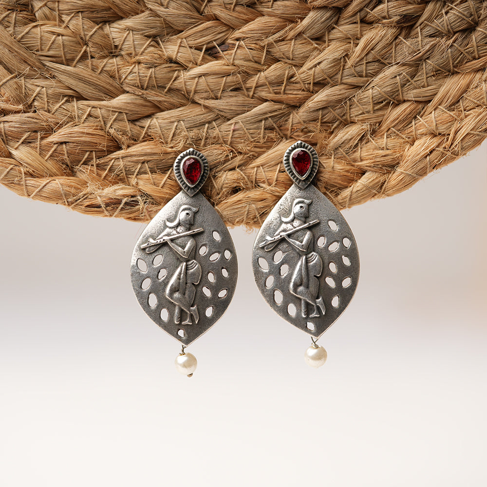 Kanha- Silver Brass Pearl dangler earrings(Red)