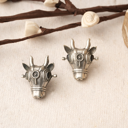 Nandi- Silver oxidised Stone-Studded stud earrings(Black)