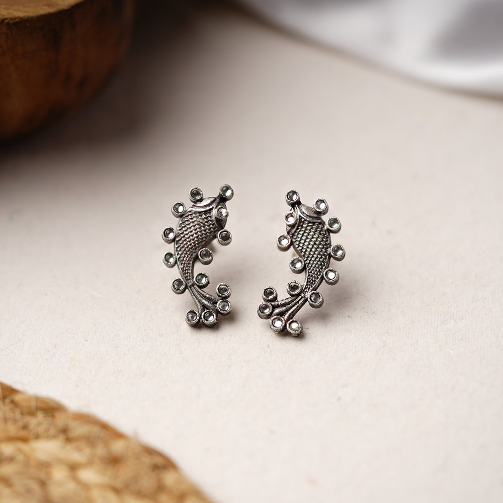Meen- Silver oxidised Stone-Studded stud earrings(White)