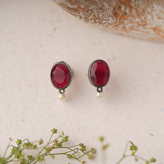 Boond- Silver Brass Stone Studded stud earrings(Red)