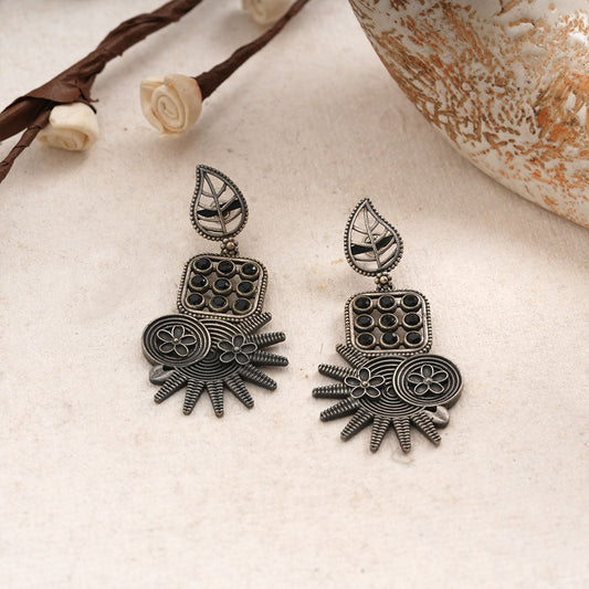 Pallavi – Silver Brass Oxidised Dangler Earrings