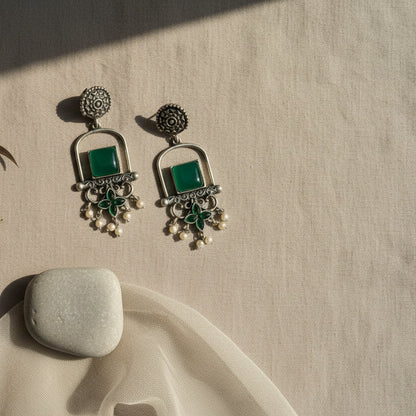 Meherab- Silver Brass Oxidised Stone-Studded Dngler Earrings (Green)