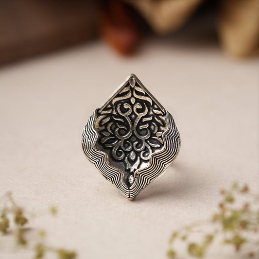 Suhana- Silver oxidised ring