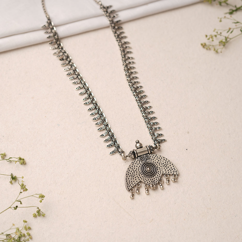 Kavya- Silver toned brass Necklace