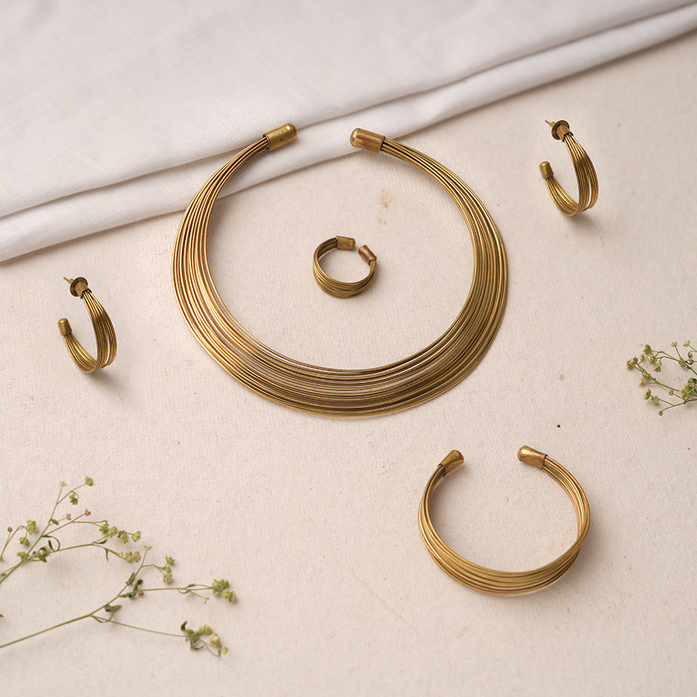 Chitrangada- Multistrand Brass polished Hasli with Earrings & Adjustable Ring