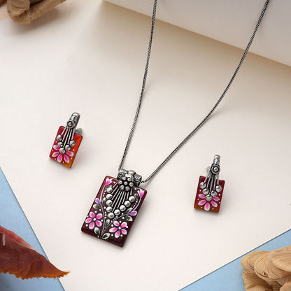 Charvi – Colorful Neckpiece Set