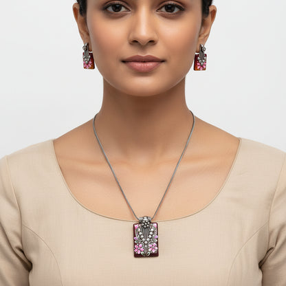 Charvi – Colorful Neckpiece Set