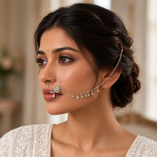 Komal- Marathi Brass Nath