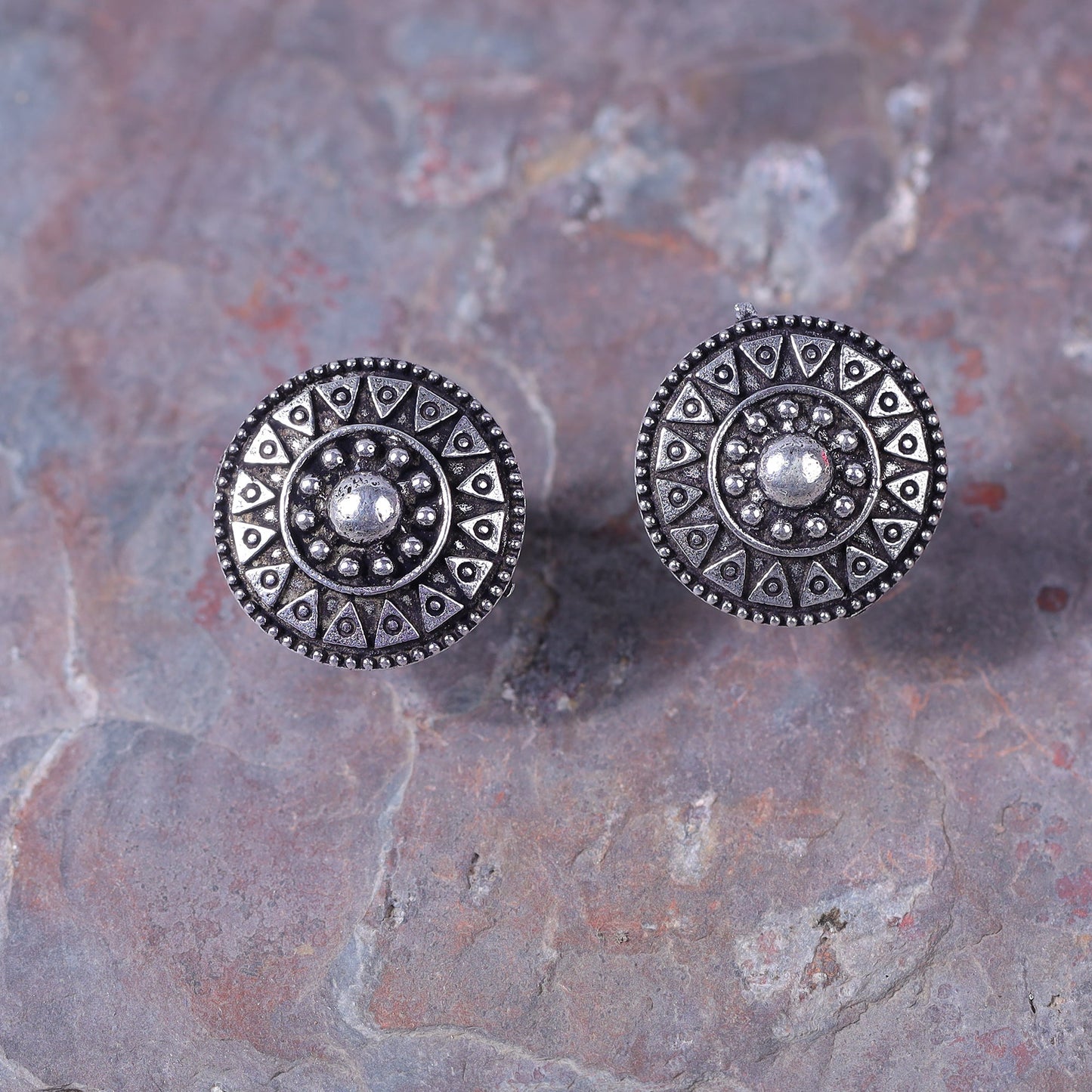 Taruja- Oxidised Brass Toe Ring
