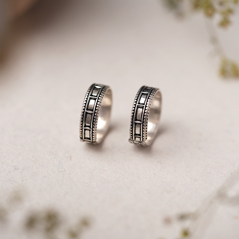 Manini – Oxidised Brass Toe Ring