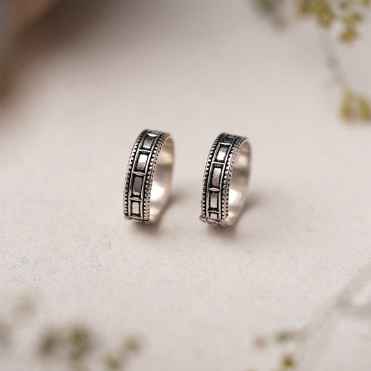 Manini- Oxidised Brass ToeRings