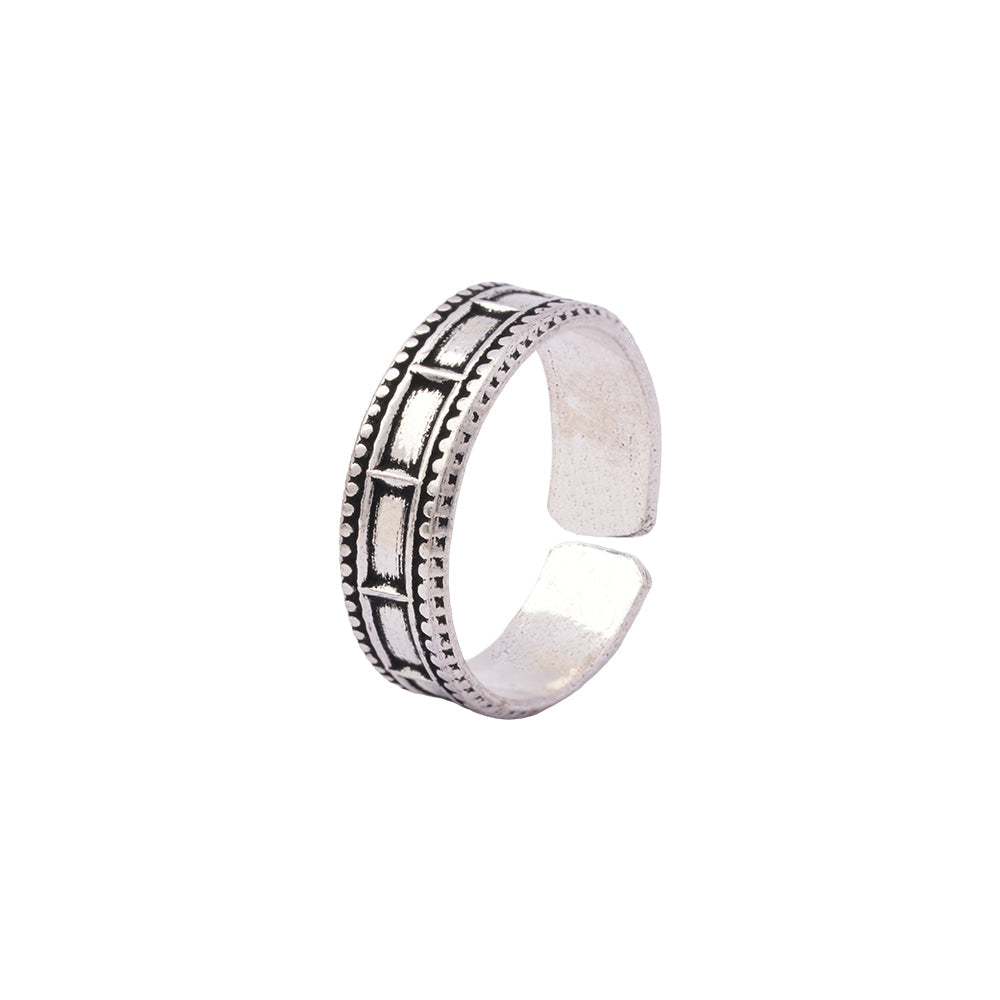 Manini – Oxidised Brass Toe Ring