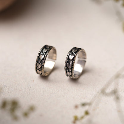 Bhaavika- Oxidised Brass Toe Ring