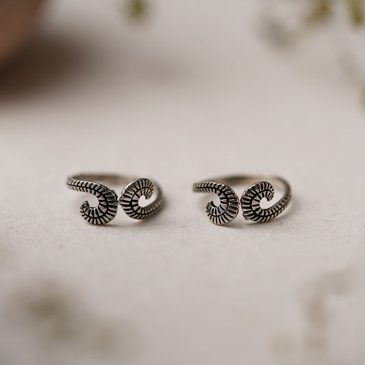 Taruni- Oxidised Brass ToeRings