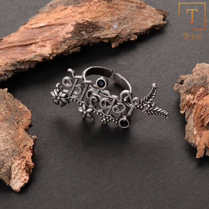 kadambari- Silver oxidised ring