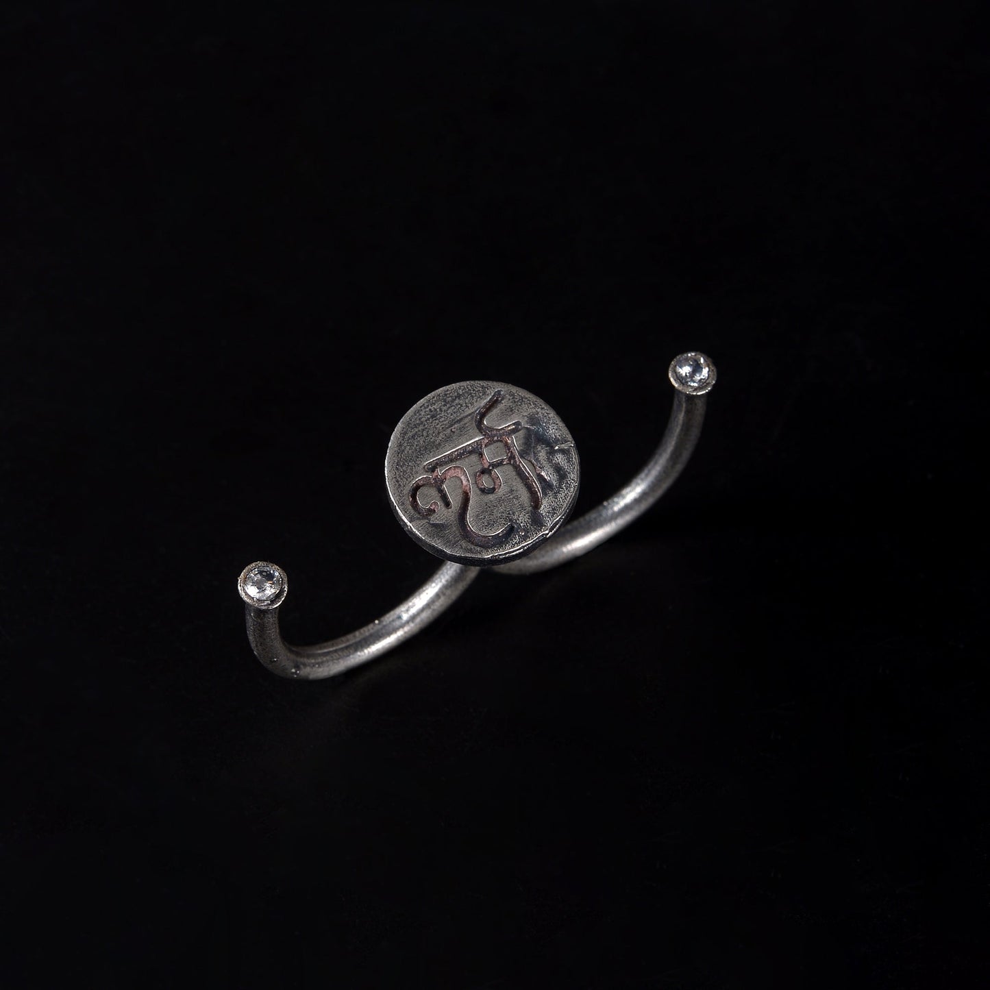 Jyotsna- Silver oxidised ring