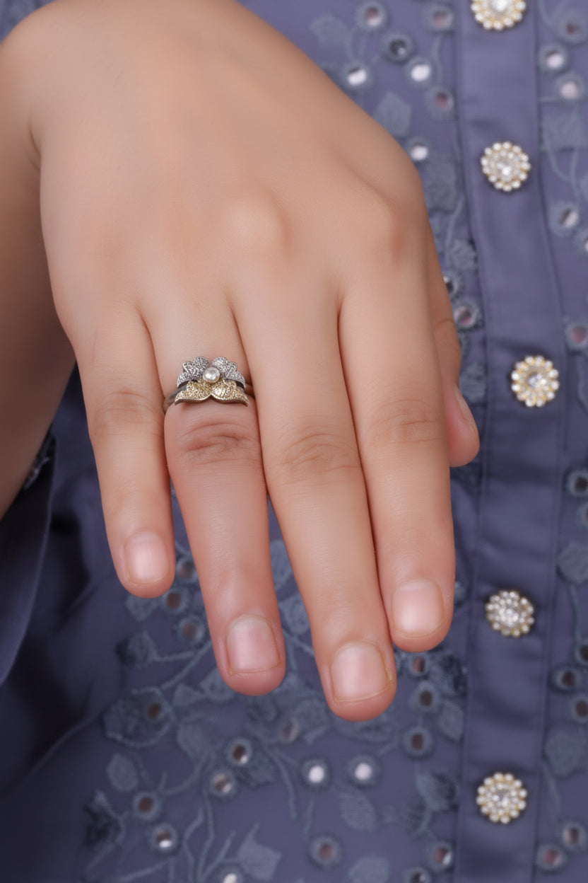 Kiran- Silver oxidised ring