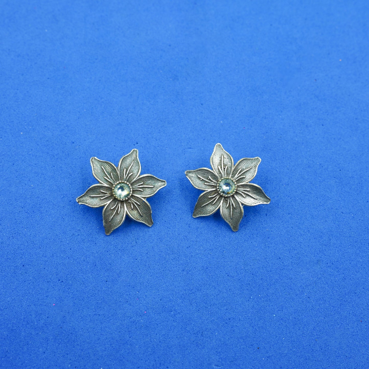 Juhi- Silver Brass Stone-Studded Stud Earrings(White)