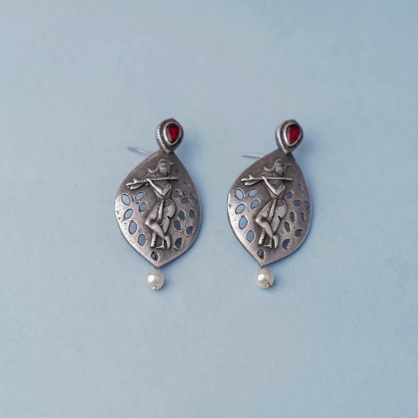 Kanha- Silver Brass Pearl dangler earrings(Red)