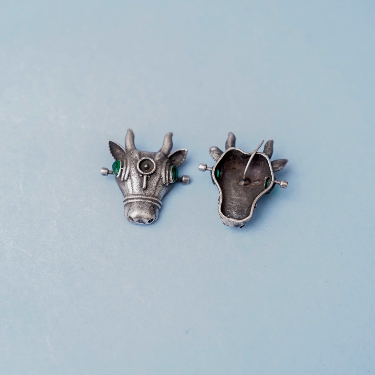 Nandi- Silver oxidised Stone-Studded stud earrings(Green)