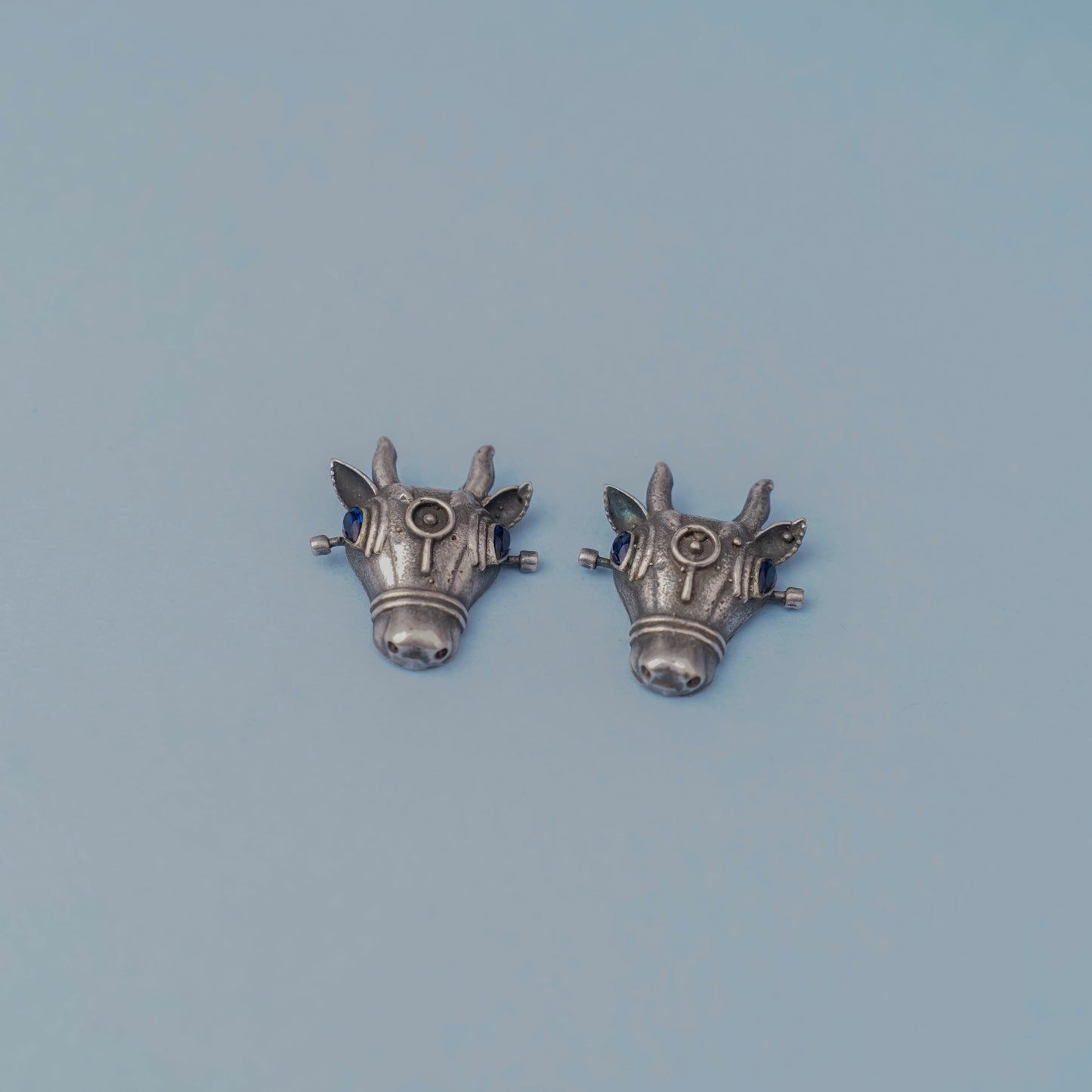 Nandi- Silver oxidised stone studded stud earrings(Blue)