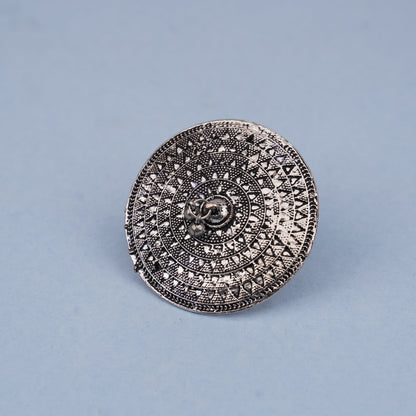 Chhavi- Silver oxidised ring