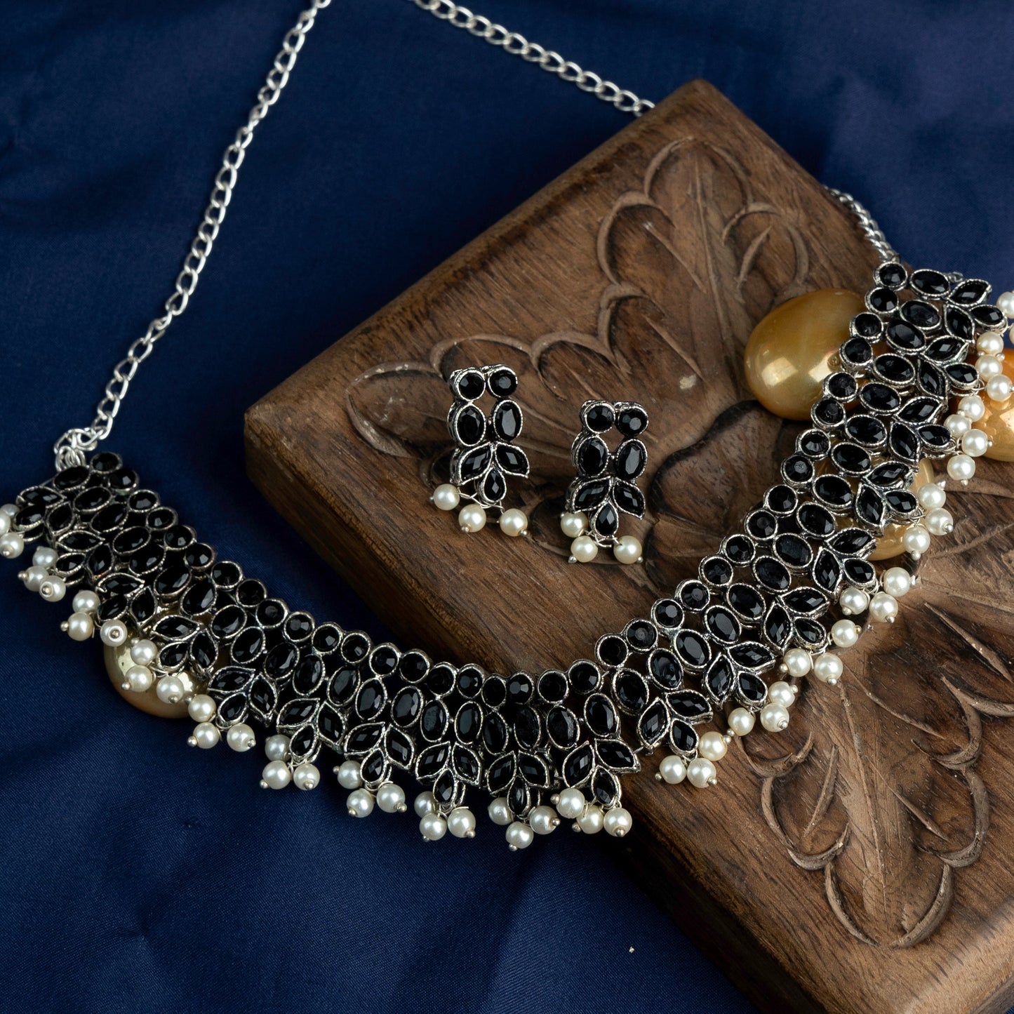 Sharany- Stone studded German Silver Neckpiece set(Black)