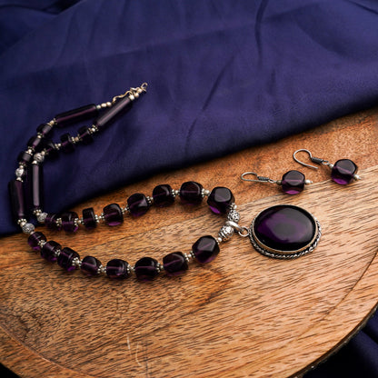 Tanirik- Stone-Studded Long Necpiece Set